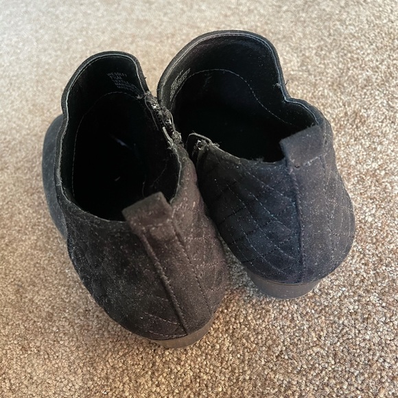 Black Faux Suede Ankle Booties - Picture 5 of 7